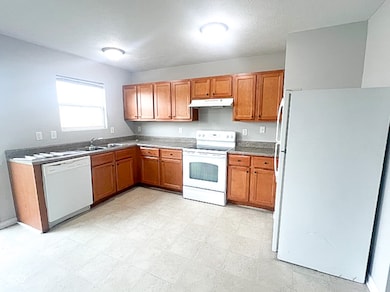 11454 Congaree Way, Indianapolis, IN 46235 - photo 5