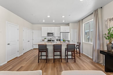 245 Harker Creek St unit 148, Saratoga Springs, UT 84045 - photo 6