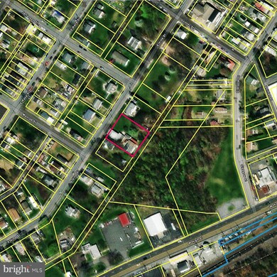 112 E Vine St, Pottstown, PA 19464 - photo 2