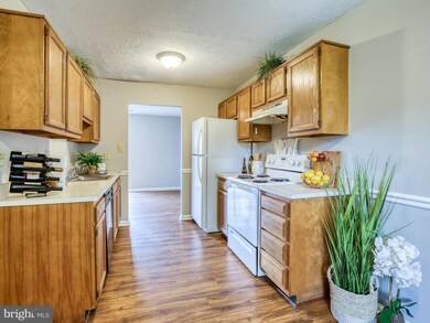 701 Georgetowne Ct, Stephens City, VA 22655 - photo 3