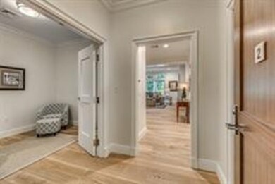 15 Dix St unit 6, Winchester, MA 01890 - photo 2