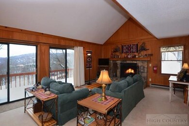 Spacious Great Room 16'X 28': with Stone fireplace
