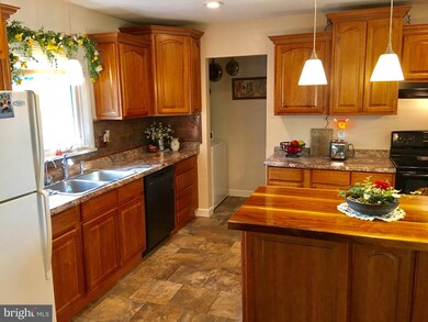 968 Coldspring Rd, Fayetteville, PA 17222 - photo 7