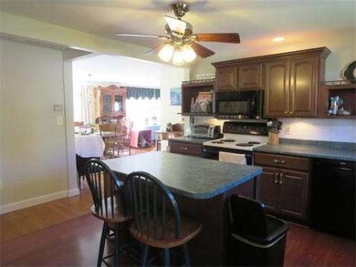 14 Stoneleigh Rd, Worcester, MA 01606 - photo 3