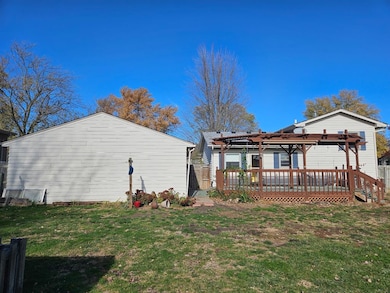 160 Corene Ave, Waukee, IA 50263 - photo 7