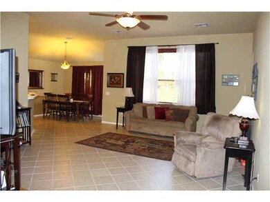 4021 Gyrfalcon Dr, Norman, OK 73072 - photo 4