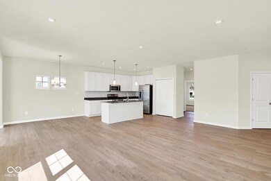 7097 Jackson Dr, Cumberland, IN 46229 - photo 4