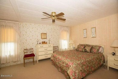 705 Hyacinth - Master Bedroom