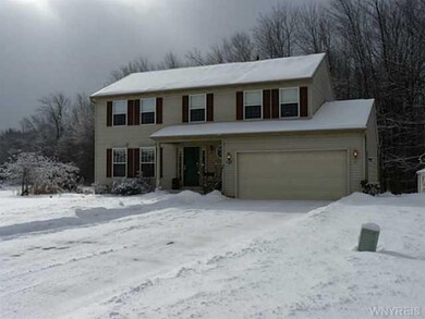 7284 Wilrose Ct, North Tonawanda, NY 14120 - photo 2