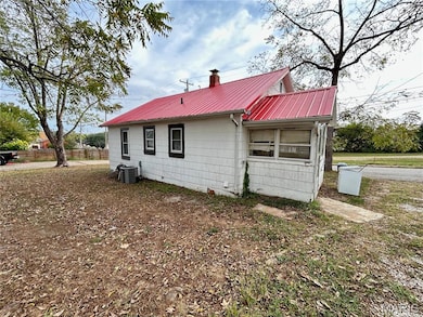 103 S Tower St, Salem, MO 65560 - photo 4