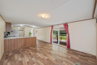 246 Rainbow Dr, Crestview, FL 32539 - photo 5