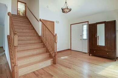 211 Isleview Dr, Oswego, IL 60543 - photo 4