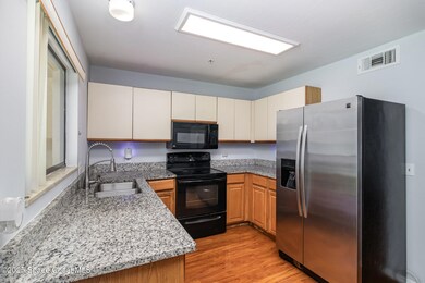 7817 Maplewood Dr unit 601, Melbourne, FL 32904 - photo 5