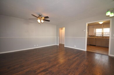 307 N Missouri Ave, Nixa, MO 65714 - photo 3