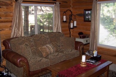 261 N Falcon Ct 008