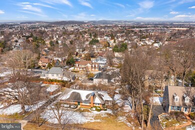 63 Grandview Blvd, Reading, PA 19609 - photo 3