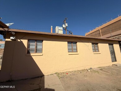 2825 Grant unit 13, El Paso, TX 79930 - photo 3