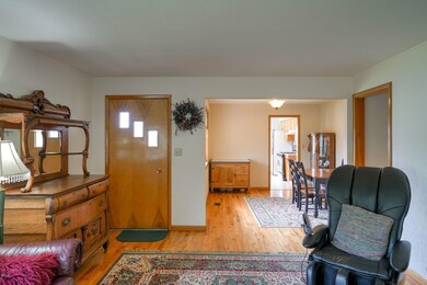 195 SE Fir Villa Rd, Dallas, OR 97338 - photo 4