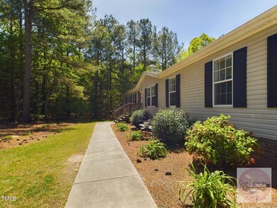 CAM01658G0-PR0153-STILL034