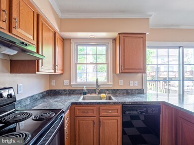 15351 Edgehill Dr, Dumfries, VA 22025 - photo 7