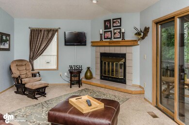 9024 W Parkview Terrace Loop-large-010-L