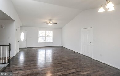 703 Cardinal Dr, Front Royal, VA 22630 - photo 7