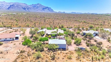 1704 S Barkley Rd-4