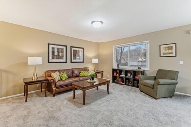 18-web-or-mls-03_Interior (2) (2).jpg