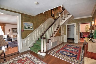 54 Nahant St unit 54R, Lynn, MA 01902 - photo 2