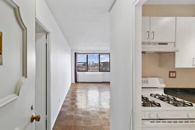 201 St Pauls Ave unit 12V, Jersey City, NJ 07306 - photo 2