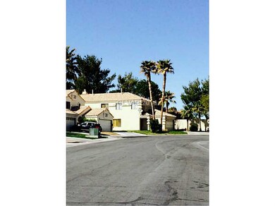 3024 Ocean View Dr, Las Vegas, NV 89117 - photo 2