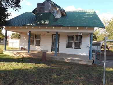 216 E Rosser, Tipton, OK 73570 - photo 5