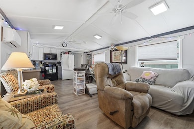 4189 78th St N, St. Petersburg, FL 33709 - photo 3