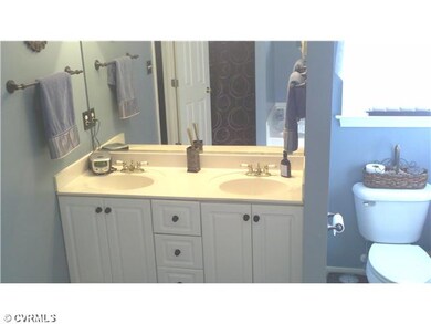 Master Bath - Double sinks. Luxurious soaking tub 