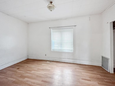 309 3rd Ave SW, Austin, MN 55912 - photo 4