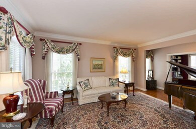 8517 Wolftrap Rd, Vienna, VA 22182 - photo 5