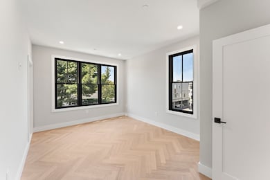 106 Moore St unit 5, Boston, MA 02128 - photo 4