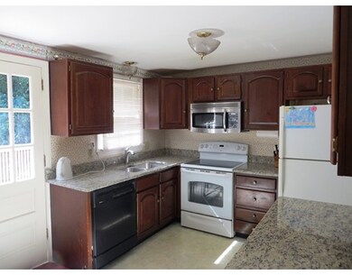 32 Whippoorwill Dr, Shrewsbury, MA 01545 - photo 4