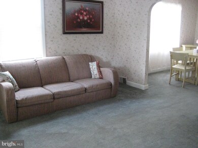 828 Walnut St, Darby, PA 19023 - photo 4