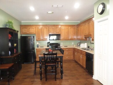 Wonderful Kitchen Lots Of Kitchen Cabinets