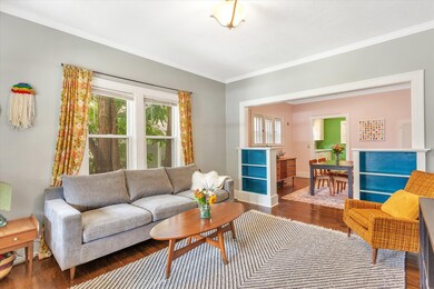 10-855-Ardmore-St-SE-WindowStill-Real-Es