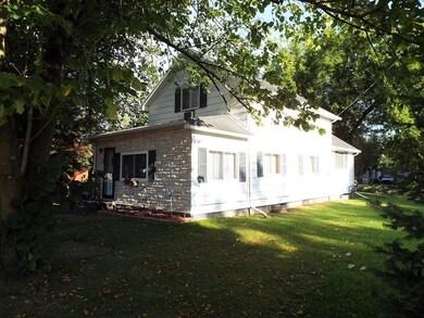 511 Flint Ave, Mattoon, WI 54450 - photo 2