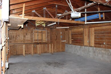 Malvern double garage and workshop