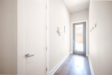 614 Thornton Rd, Houston, TX 77018 - photo 5