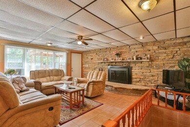 9024 Hess Dr, Highland, IN 46322 - photo 3