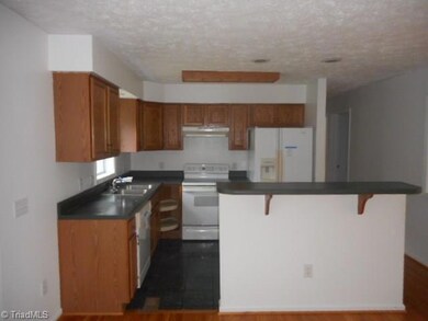 143 Rydel Ln, Statesville, NC 28625 - photo 4