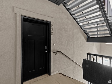 782 Pratt Ln unit S202, Eagle Mountain, UT 84005 - photo 3