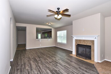 8972 S 253rd East Ave, Broken Arrow, OK 74014 - photo 6