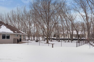 4. 7350 S 25th St - Fenced Back Yard