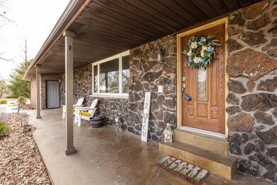 215 Bauer Ln, Maryville, IL 62062 - photo 5